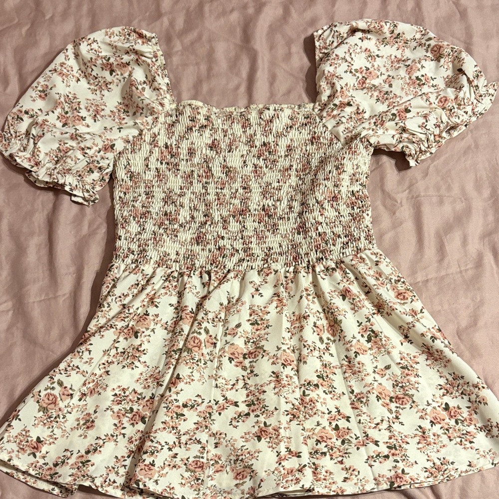 Floral Puff Sleeve Smocked Top